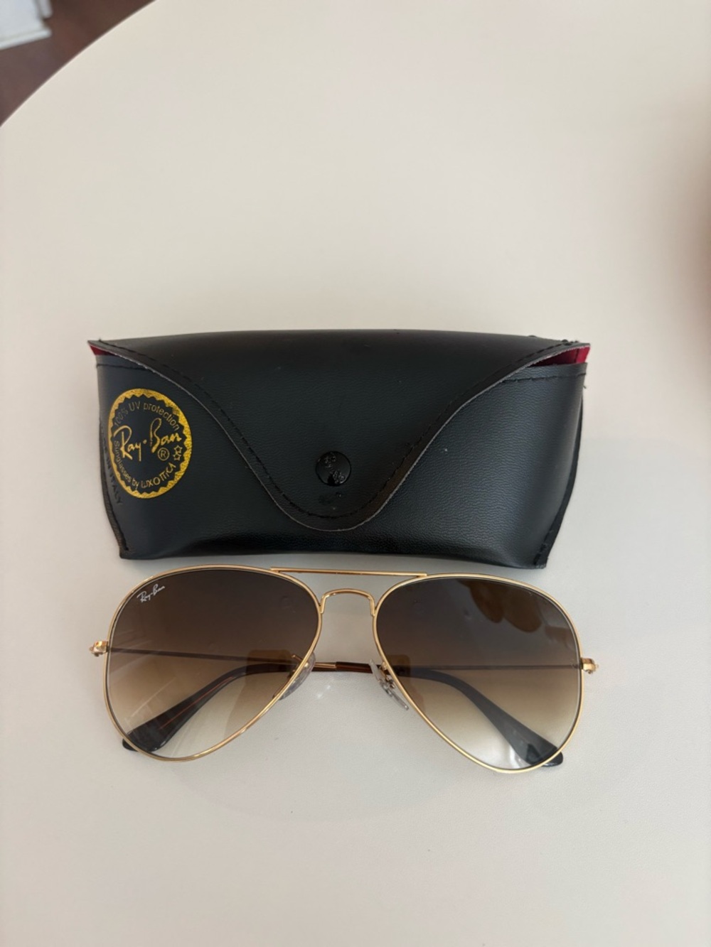Ray-Ban Gold Aviator Sunglasses with Brown Gradient Lenses